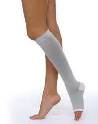 Чулок компрессионный кругловязаный ЧККВ ЦК до колена 2 класс компрессии 18-23 мм с открытым мыском р. 4
